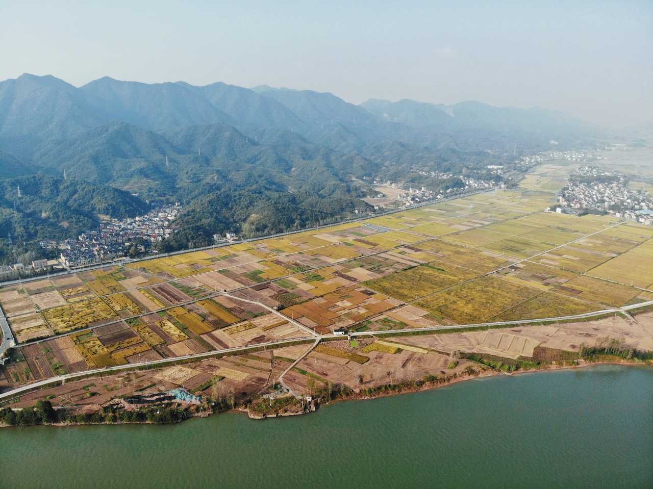 富春山旅游攻略_富春山實景_富春山風景