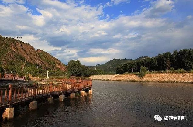 去北京旅游的景點(diǎn)有哪些_景點(diǎn)攻略北京去哪里好玩_北京必去的景點(diǎn)攻略