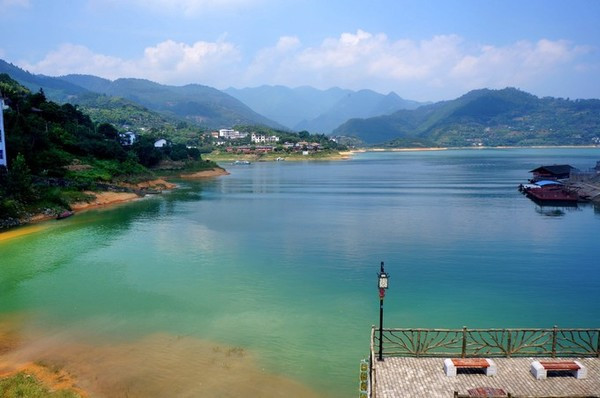 黃草鎮(zhèn)景點(diǎn)攻略_去黃草鎮(zhèn)哪里住宿好_東江湖黃草鎮(zhèn)旅游攻略