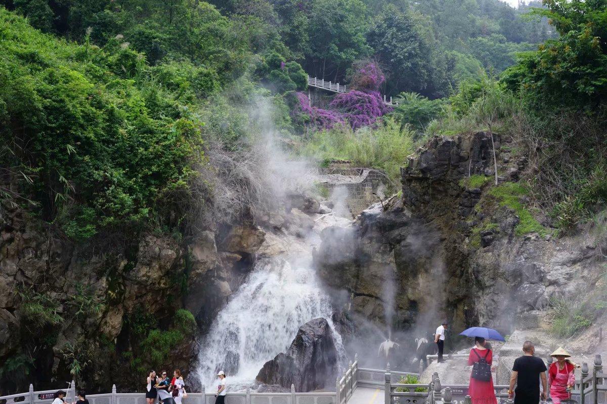 云南滇西旅游線路_滇西旅游攻略七天_云南滇西旅游攻略