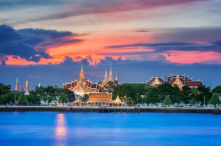 婺源宏村旅游攻略_江西婺源宏村景區(qū)介紹_宏村婺源自駕游攻略