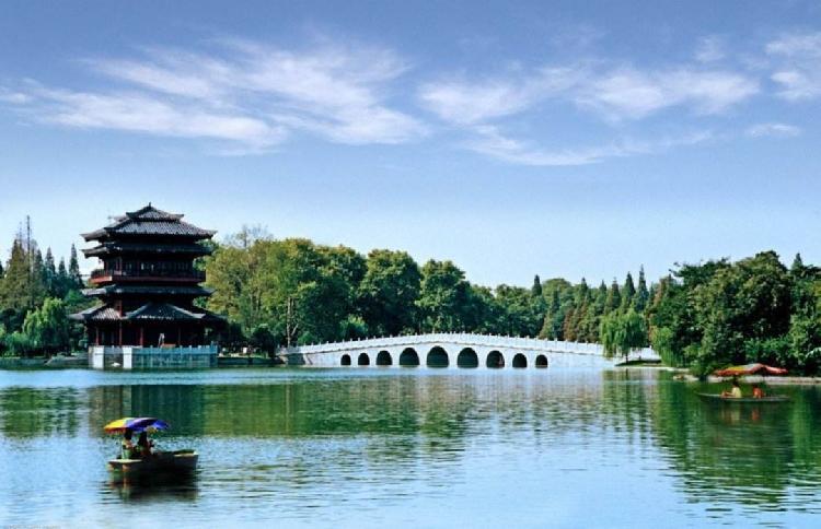 婺源宏村旅游攻略_江西婺源宏村景區(qū)介紹_宏村婺源自駕游攻略